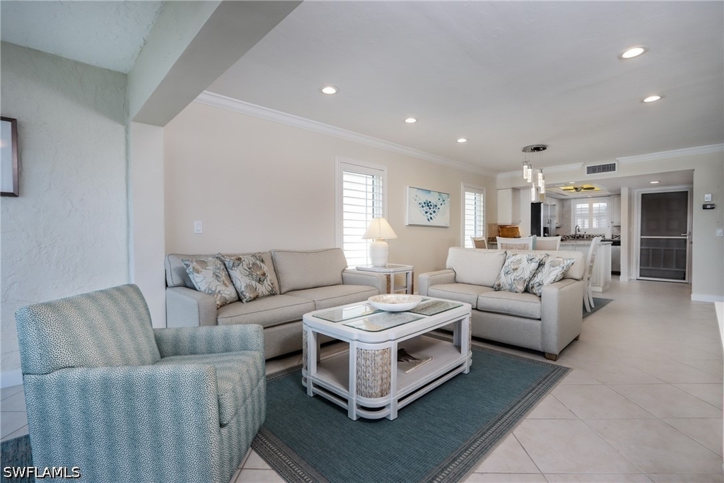 271 Southbay Drive - Photo 5
