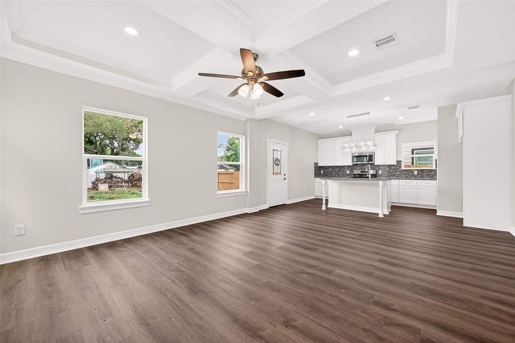 422 4th Street - Photo 4