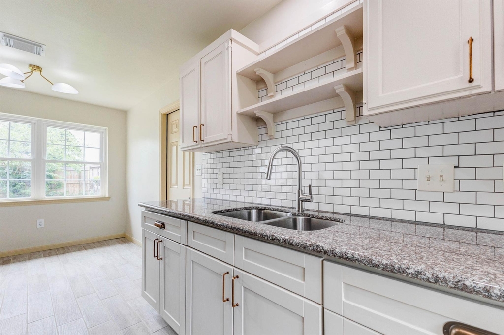 5319 Ridgestone Street - Photo 10