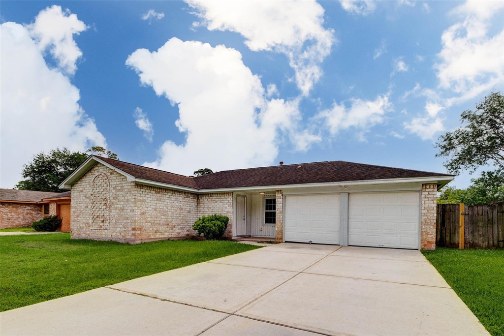 5319 Ridgestone Street - Photo 0