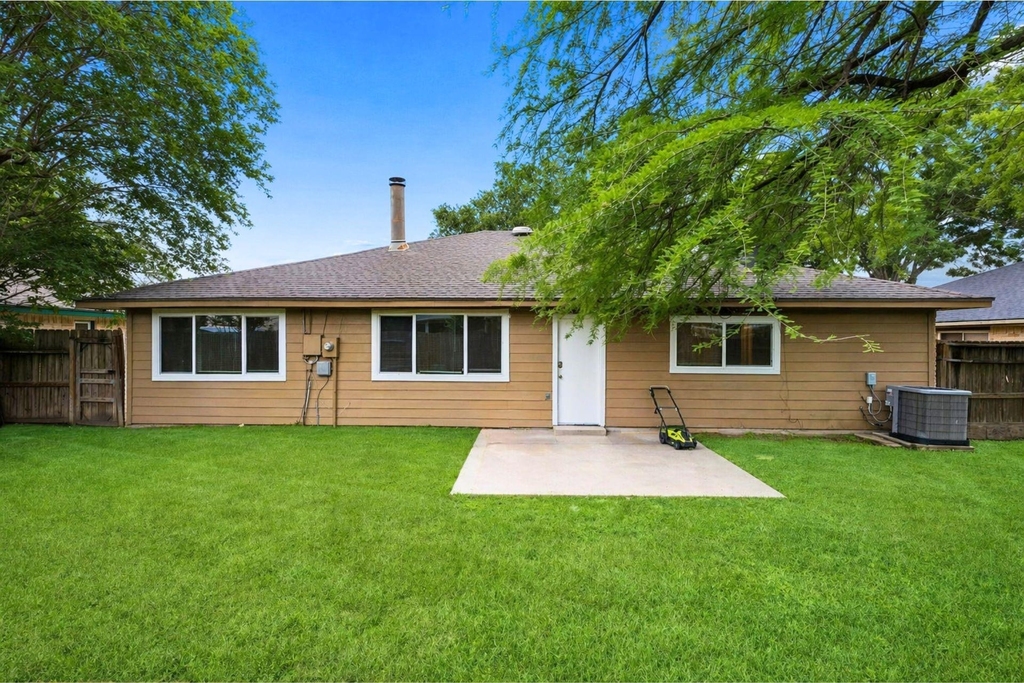 2747 Sicklepod Drive - Photo 19