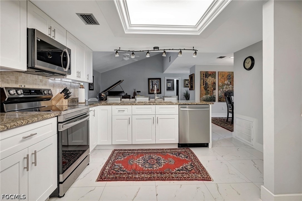 787 Overriver Drive - Photo 13