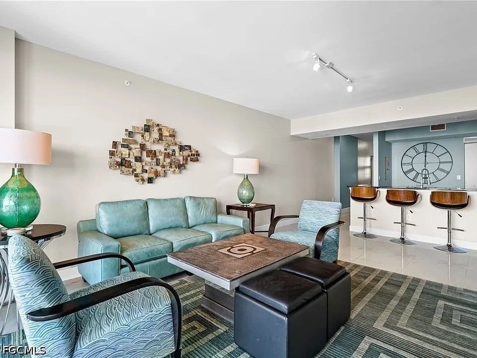 3000 Oasis Grand Boulevard - Photo 4