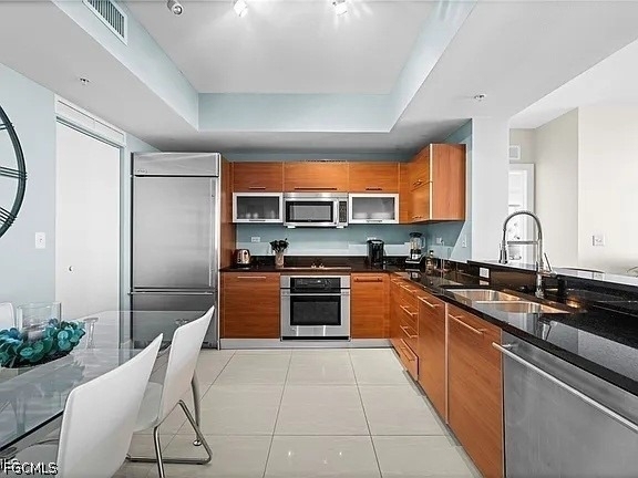 3000 Oasis Grand Boulevard - Photo 9