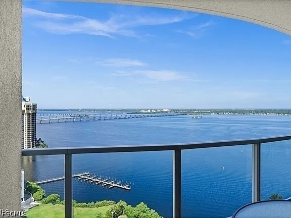 3000 Oasis Grand Boulevard - Photo 19