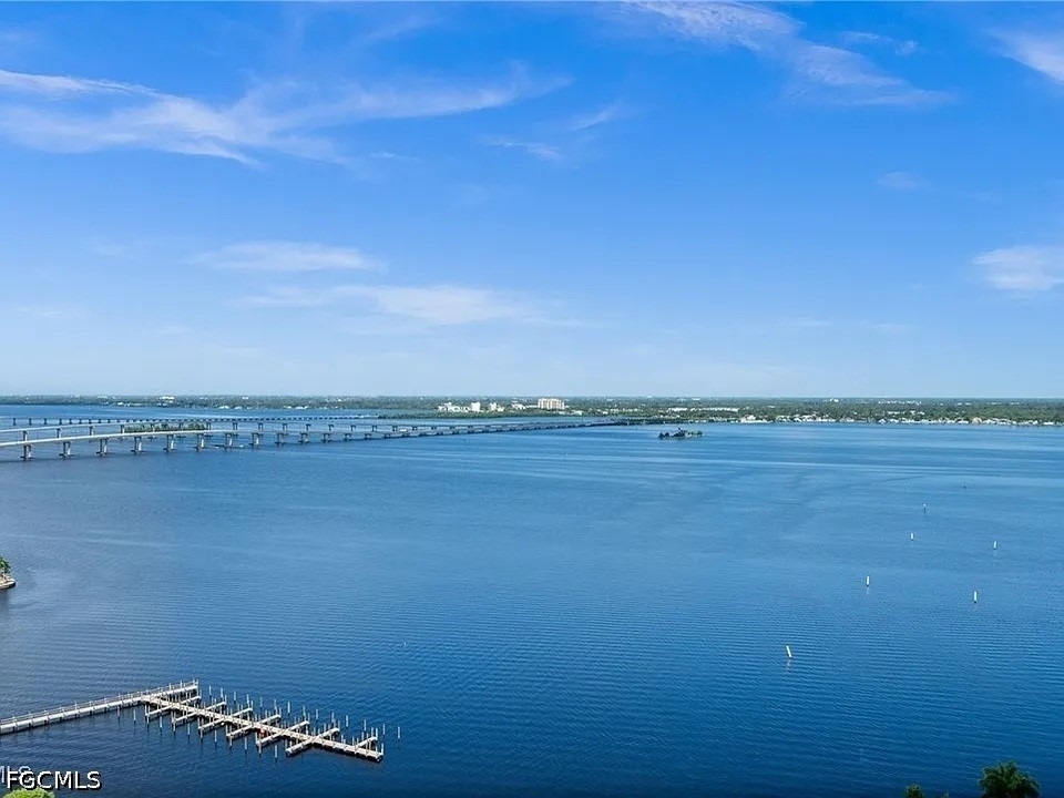 3000 Oasis Grand Boulevard - Photo 17