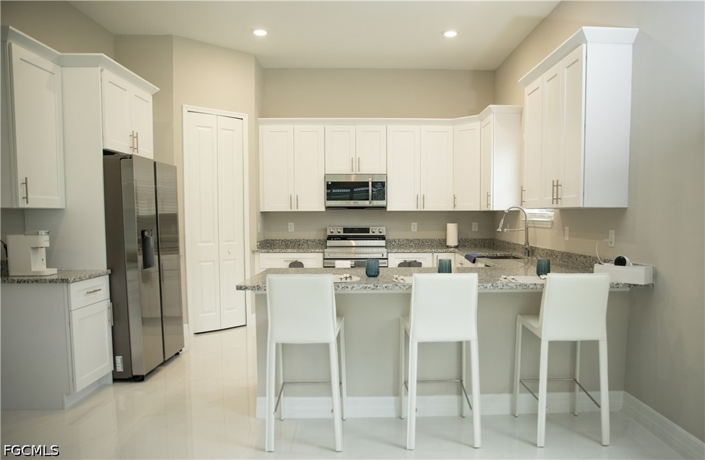 1226 Chrisholm Street - Photo 3