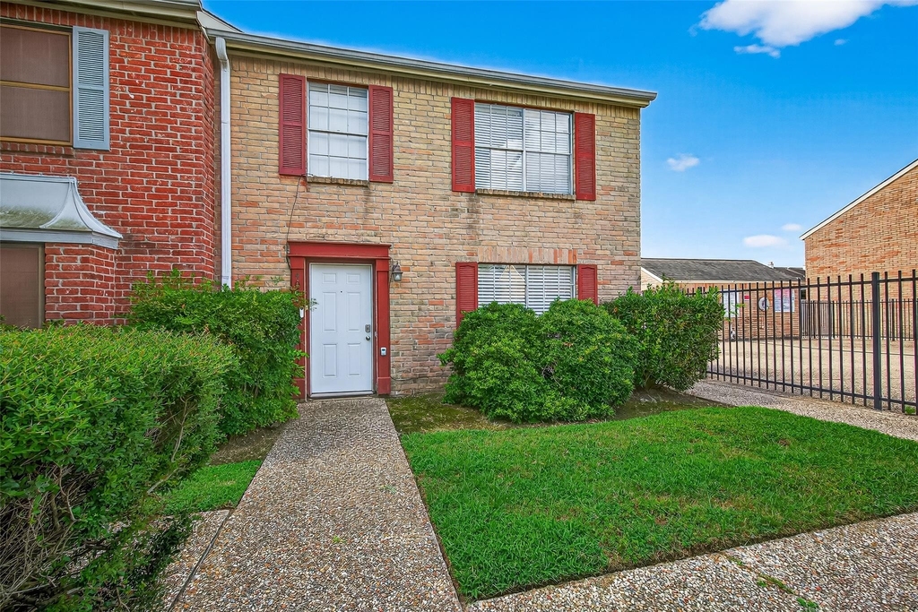4064 Belle Park Drive - Photo 5