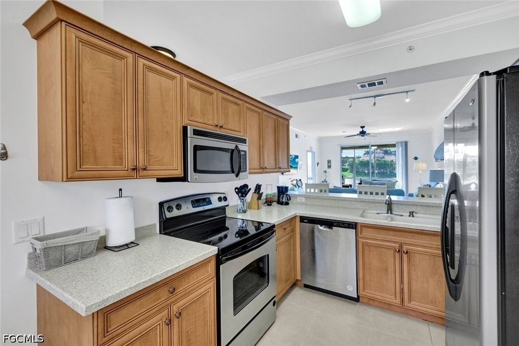 8270 Pathfinder Loop - Photo 2