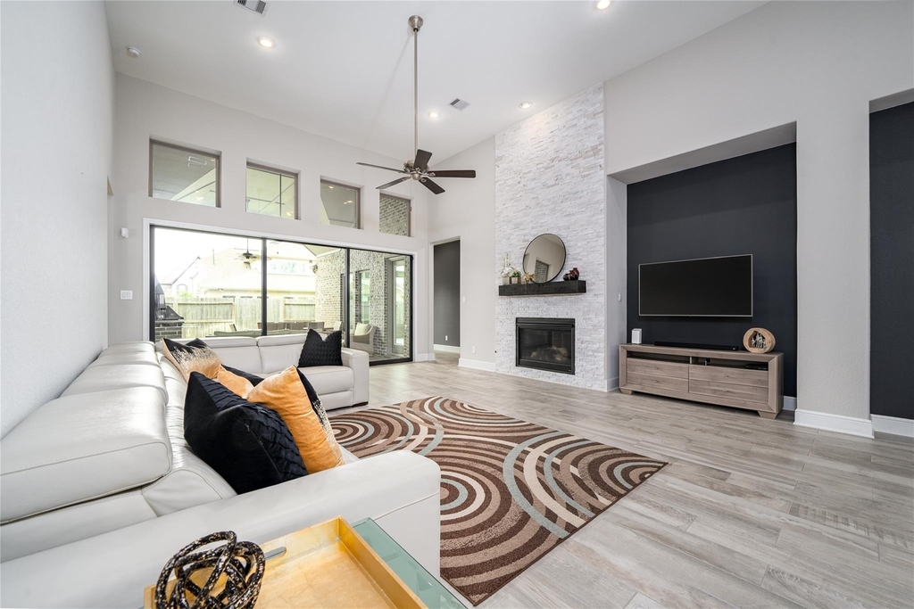 2511 Marble Hill Drive - Photo 11