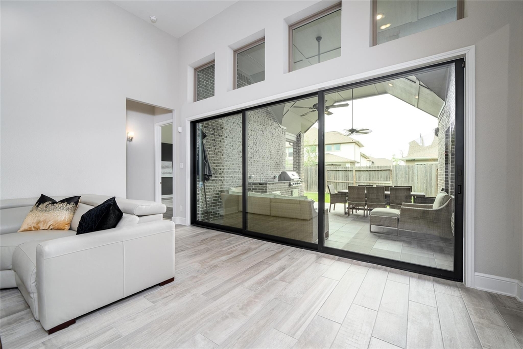 2511 Marble Hill Drive - Photo 9