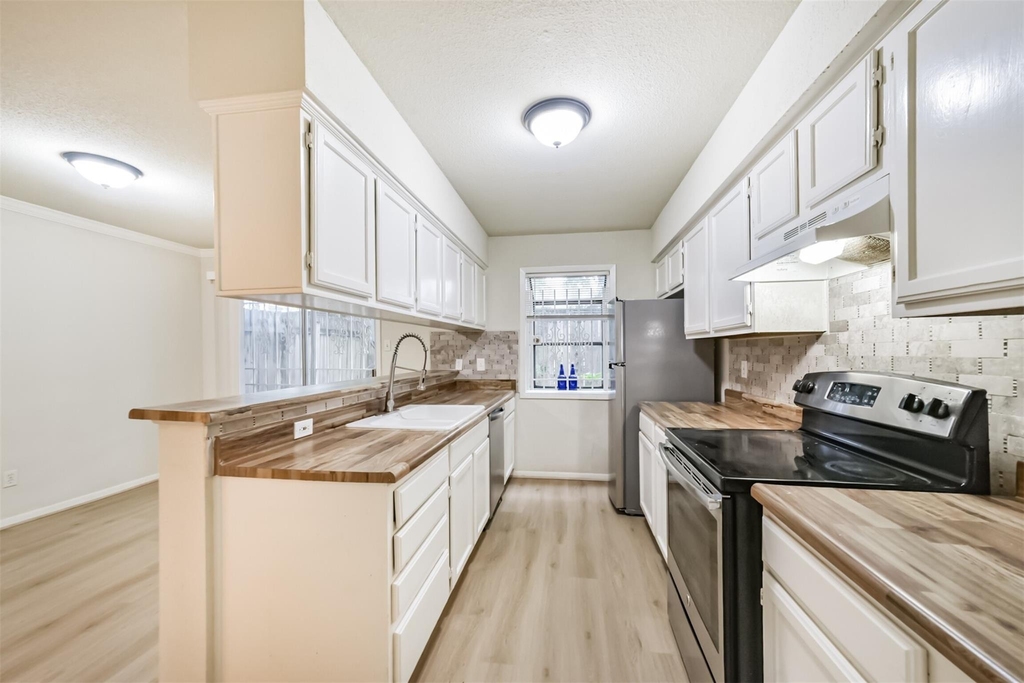 5917 Fairdale Lane - Photo 17
