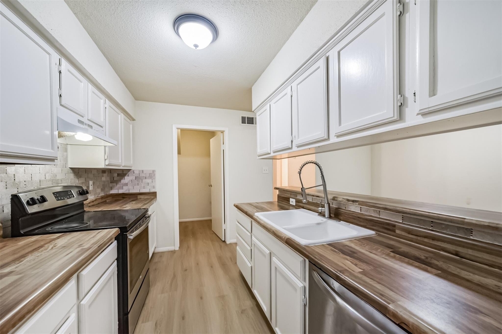 5917 Fairdale Lane - Photo 20