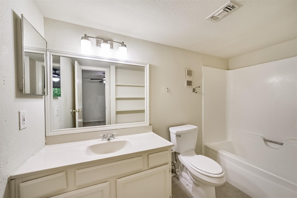 5917 Fairdale Lane - Photo 31