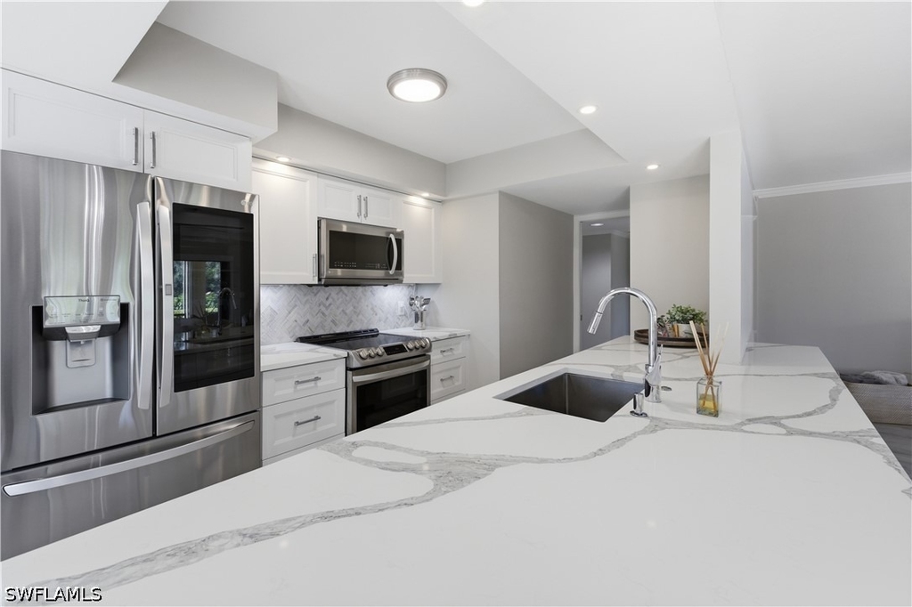 6080 Pelican Bay Boulevard - Photo 12