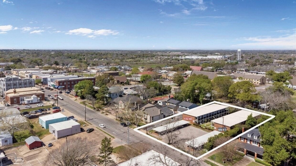 401 E Main Street - Photo 15