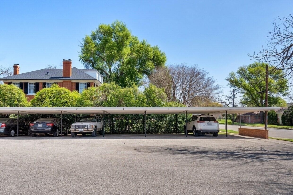 401 E Main Street - Photo 14