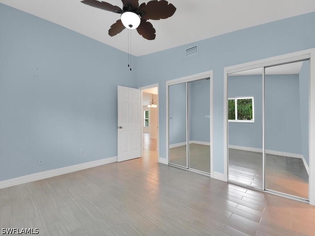 260 12th Street Se - Photo 16