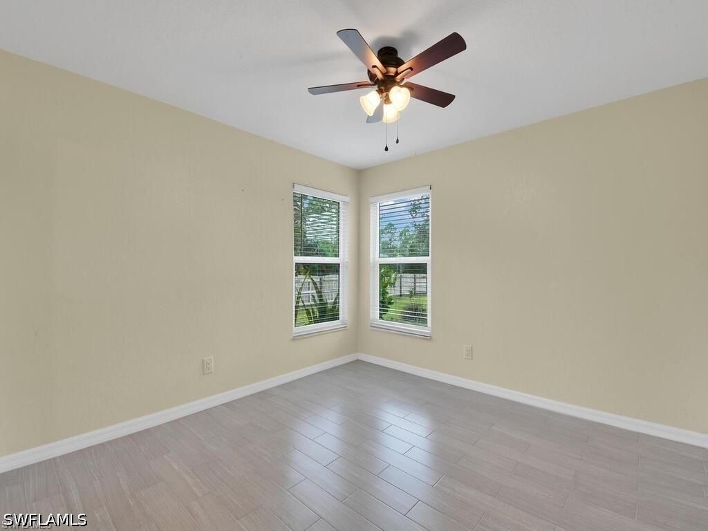 260 12th Street Se - Photo 14