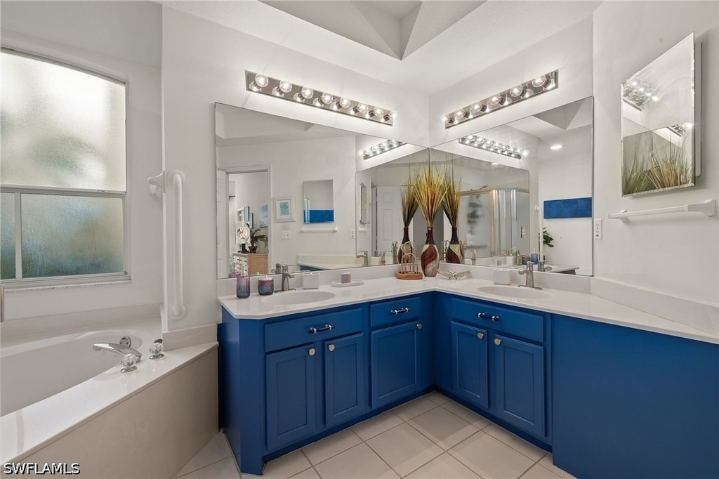 9050 Las Maderas Drive - Photo 9
