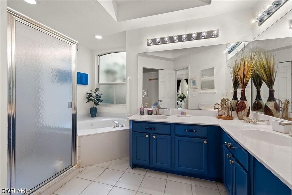 9050 Las Maderas Drive - Photo 8