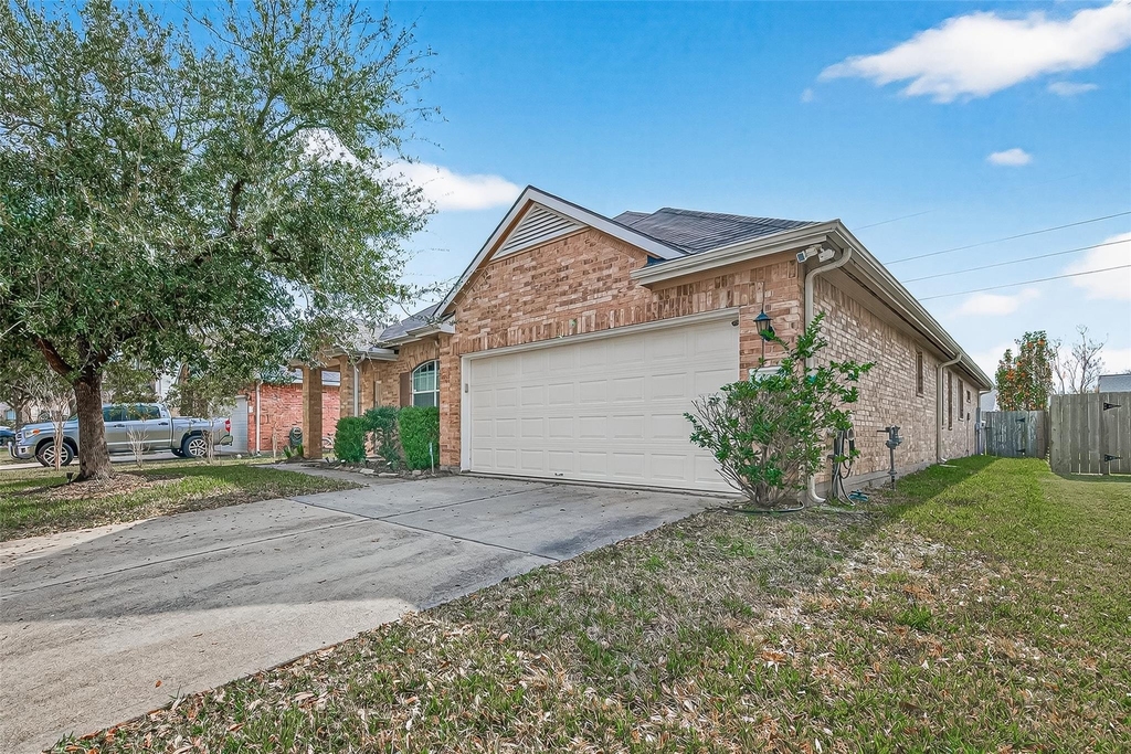 21711 Crest Peak Way - Photo 1