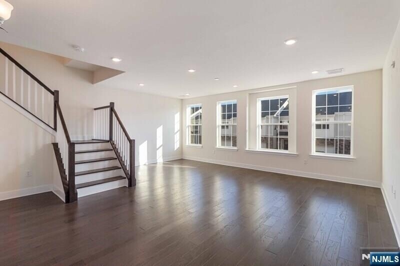 28 Colgate - Photo 2