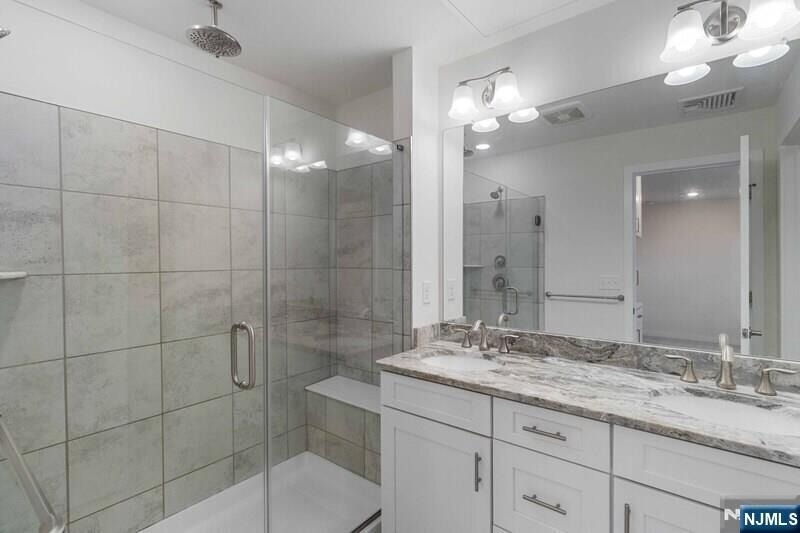 28 Colgate - Photo 8