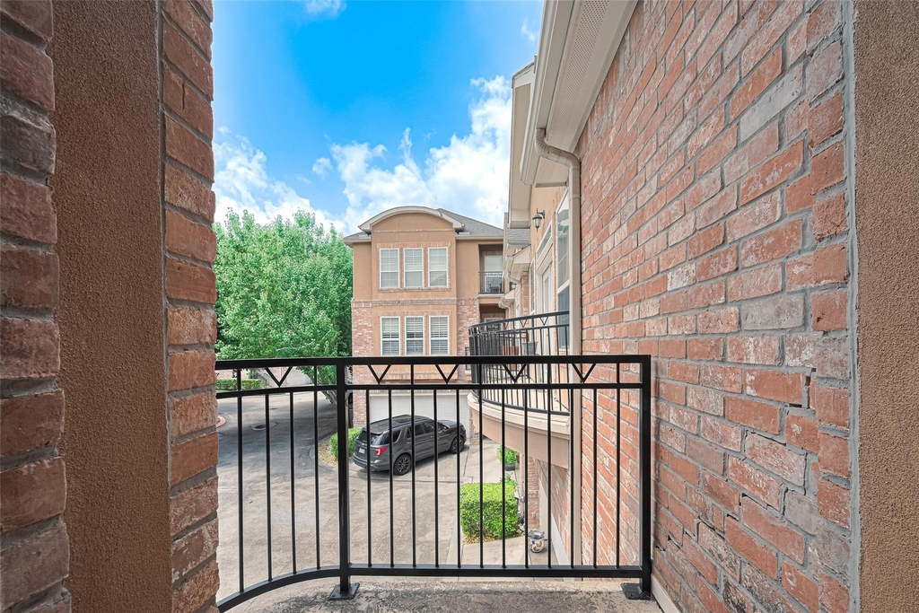 24 Versante Court - Photo 1