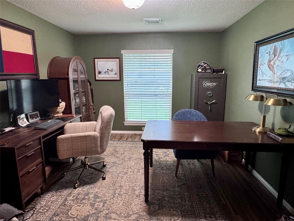 15815 Merle Road - Photo 9
