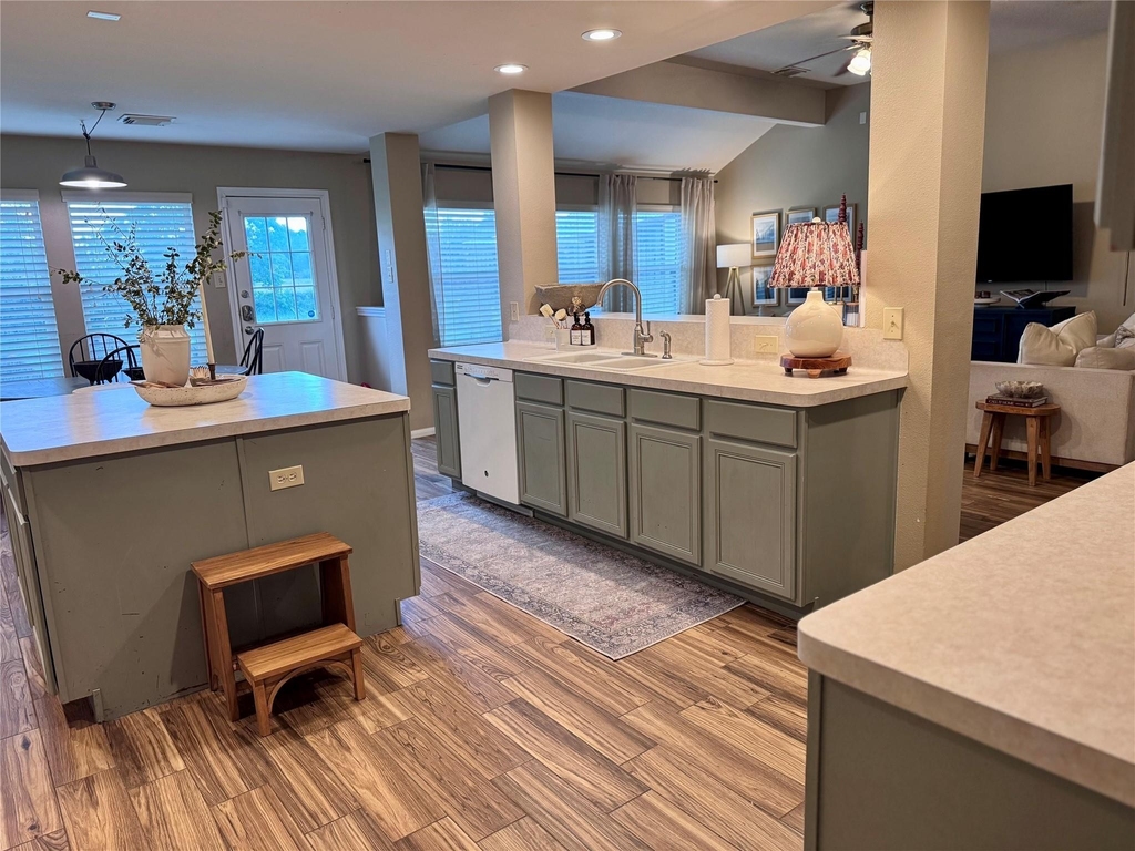 15815 Merle Road - Photo 5