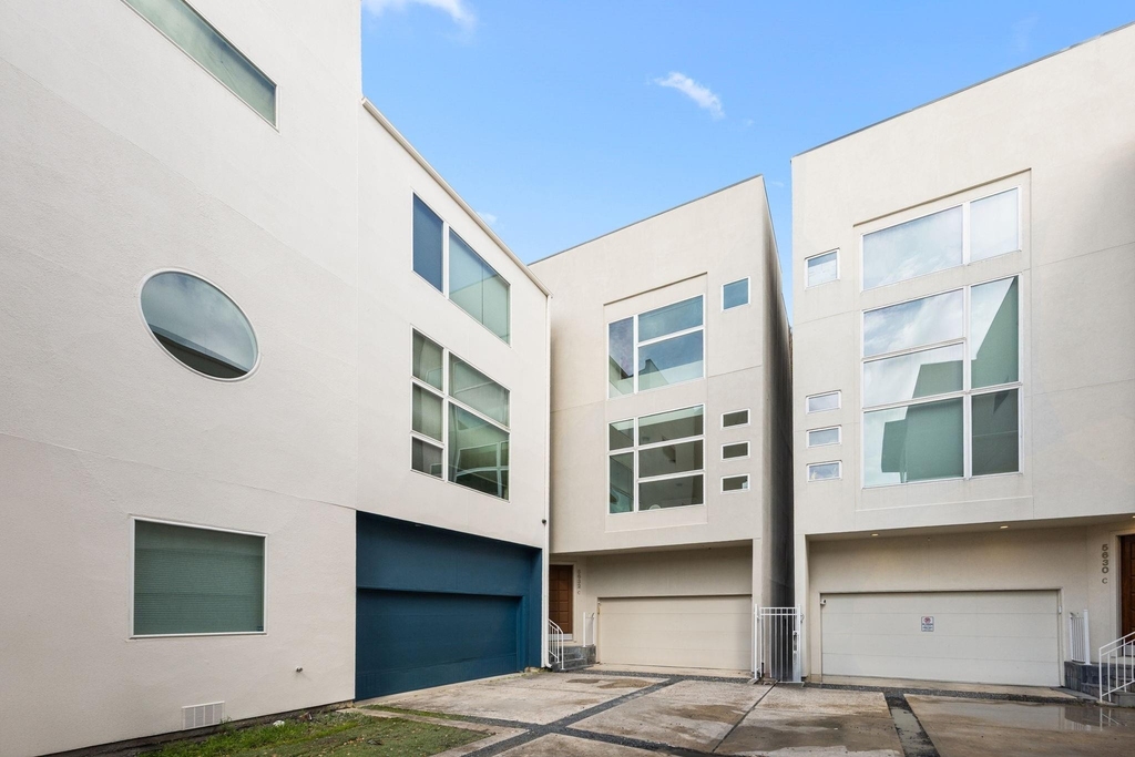 5632 Kiam Street - Photo 1