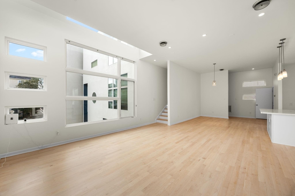 5632 Kiam Street - Photo 5