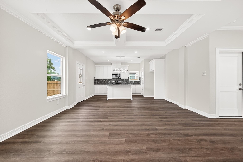 418 4th Street - Photo 5