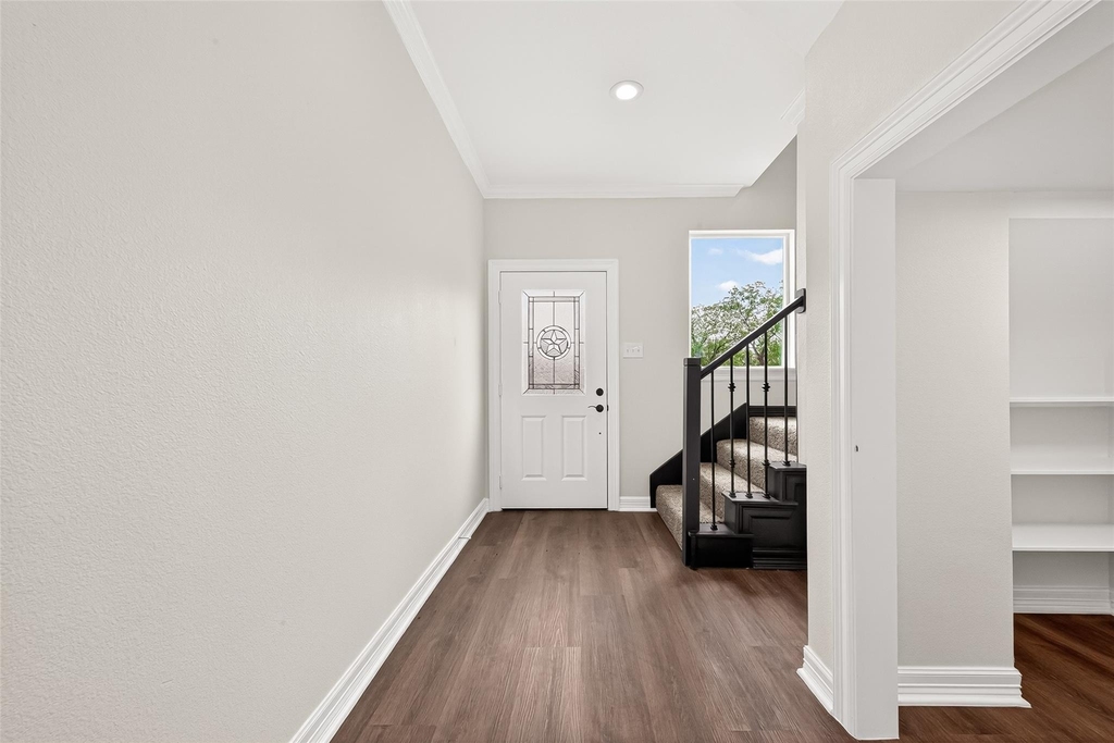 418 4th Street - Photo 2