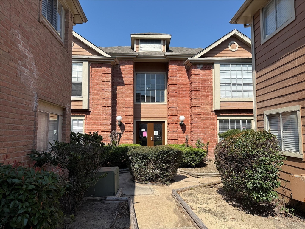 12200 Overbrook Lane - Photo 0