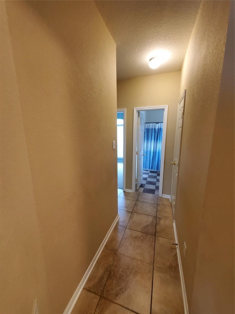 2715 Falling Forest Court - Photo 6