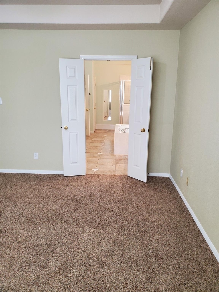 2715 Falling Forest Court - Photo 25