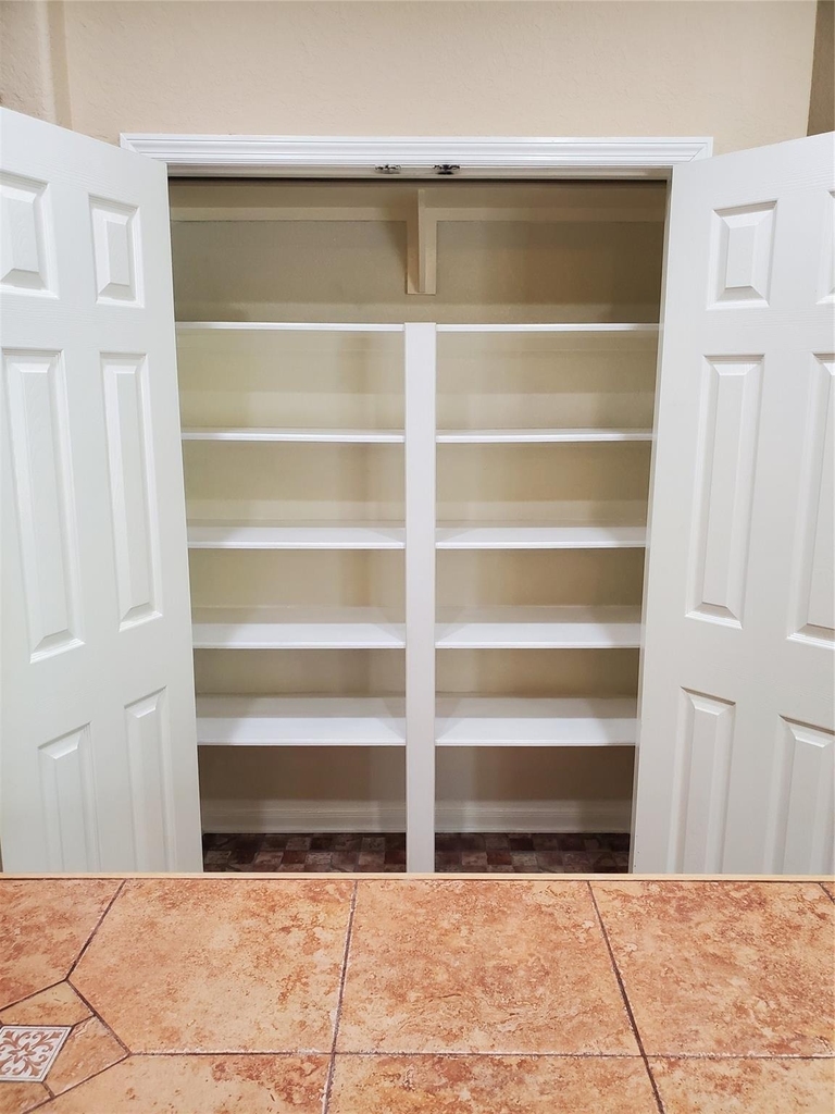 2715 Falling Forest Court - Photo 21