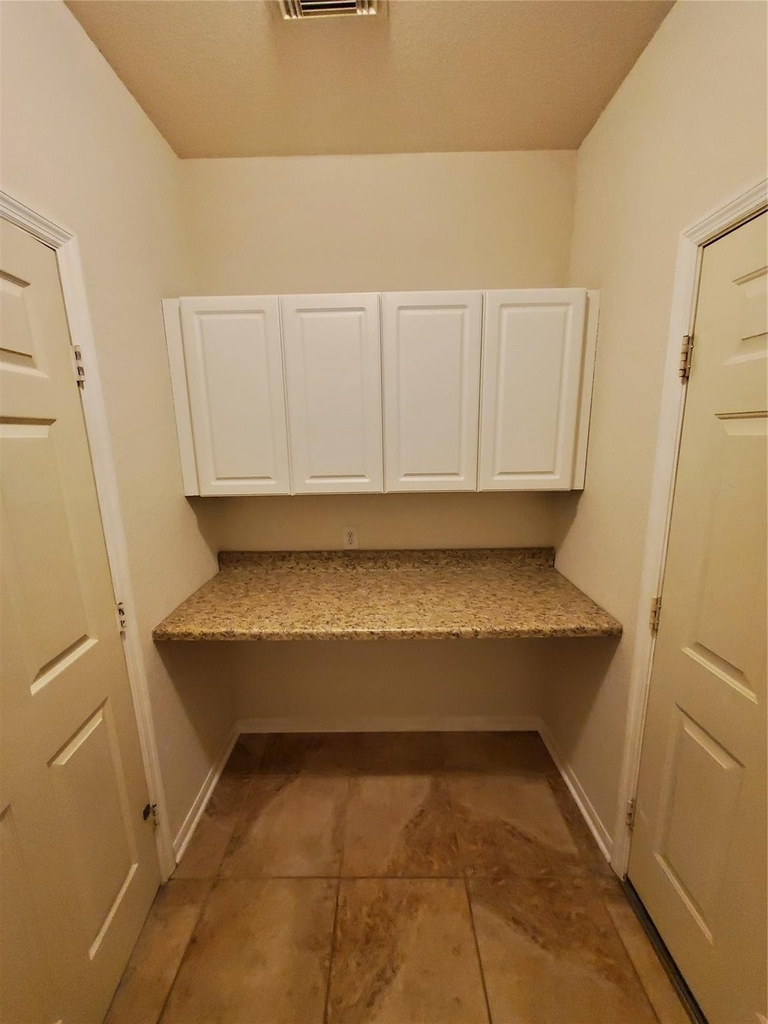 2715 Falling Forest Court - Photo 35