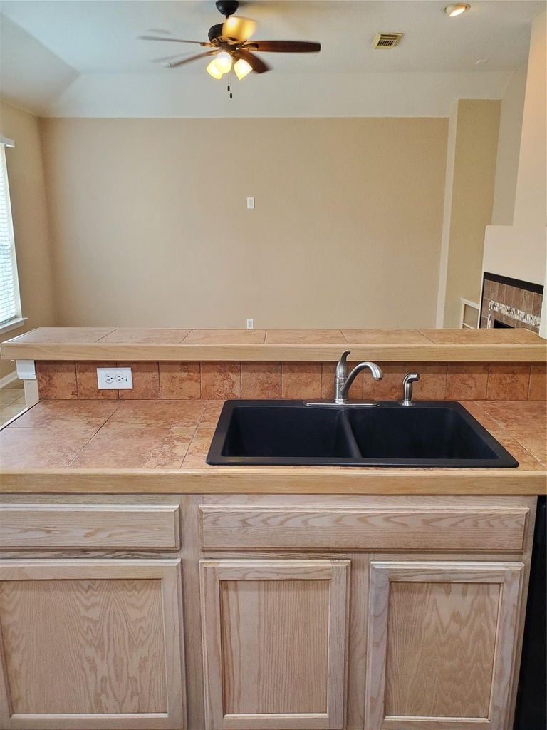 2715 Falling Forest Court - Photo 19