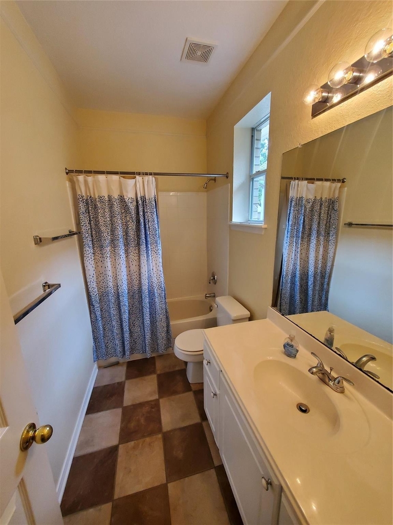 2715 Falling Forest Court - Photo 9