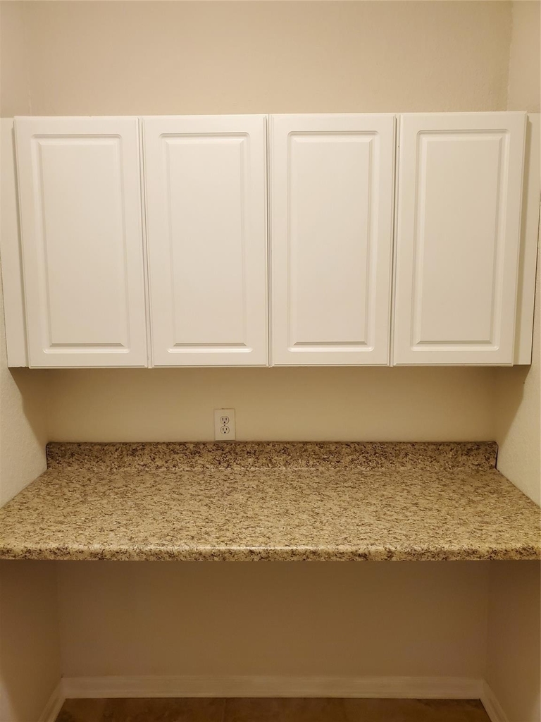 2715 Falling Forest Court - Photo 34