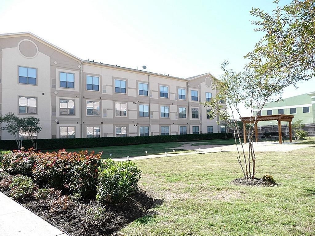 6655 W Sam Houston Parkway S - Photo 0