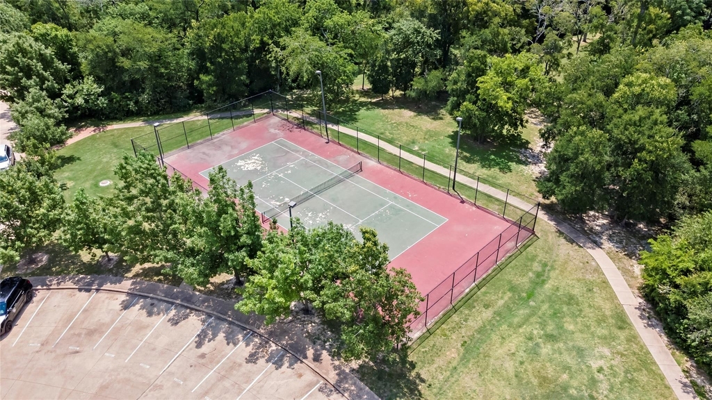 1725 Harvey Mitchell Parkway S - Photo 26
