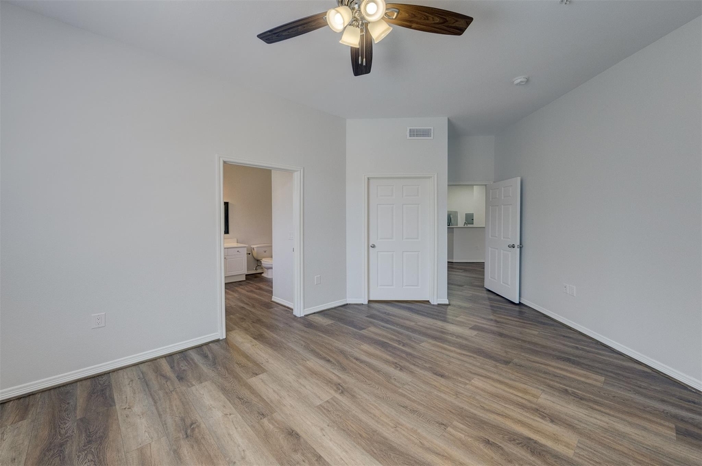 3045 Marina Bay Drive Drive - Photo 15