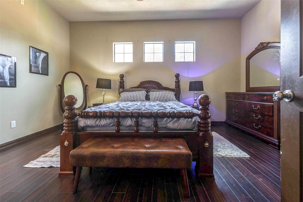 940 Oak Lynn Drive - Photo 10