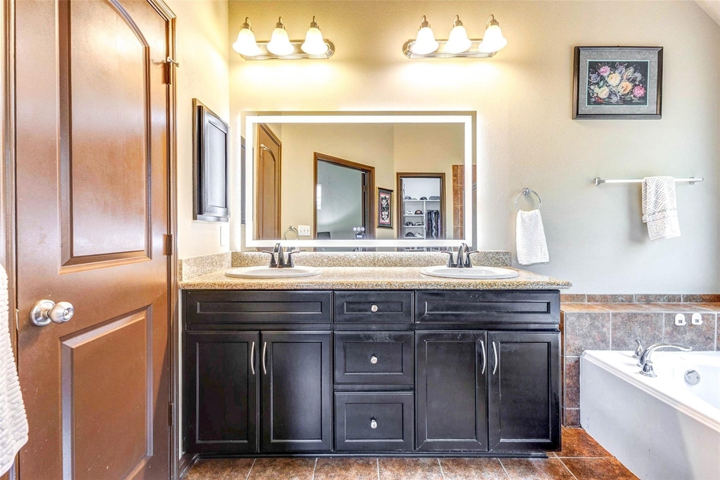 940 Oak Lynn Drive - Photo 12
