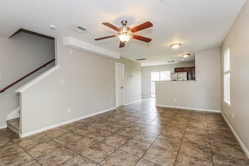 2130 Whittier Drive - Photo 3