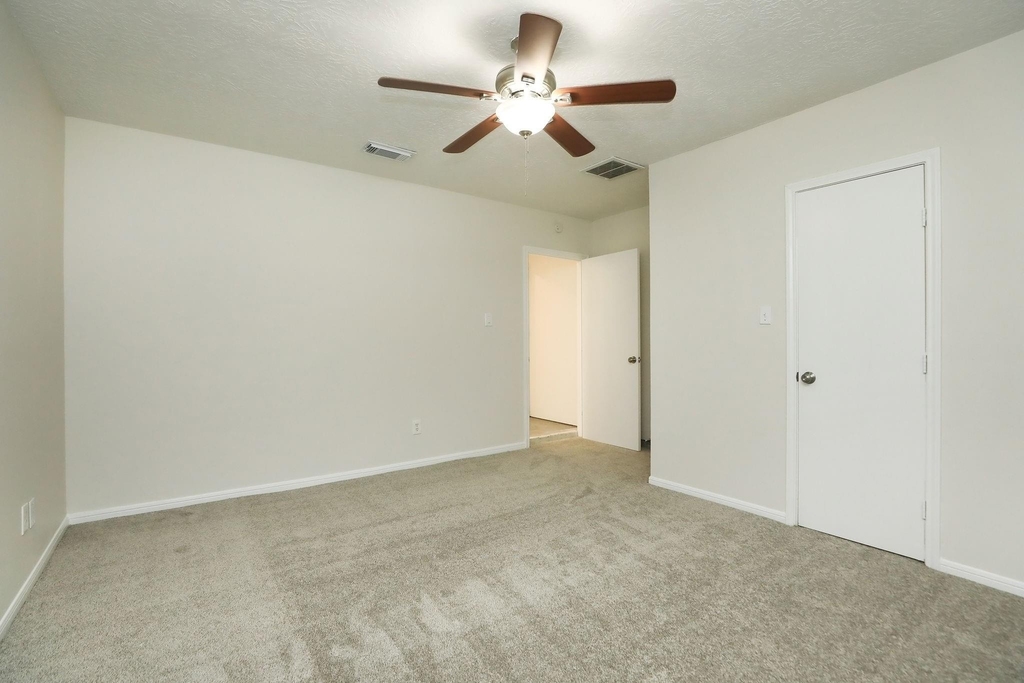 14215 Cypress Valley Drive - Photo 34